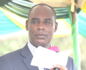 Day Schools principals ordered  to refund fees to parents