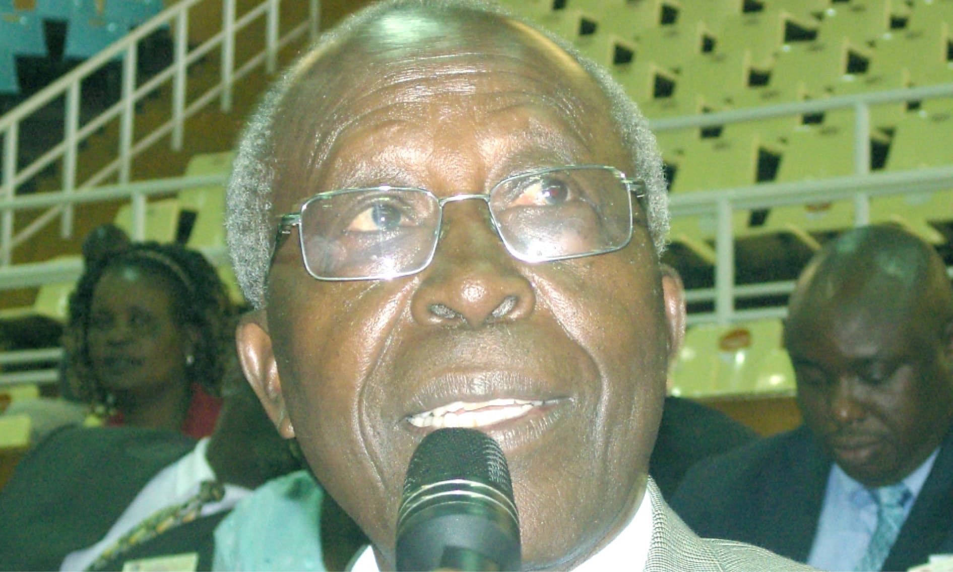 MPs reject plan to scrap parallel degrees