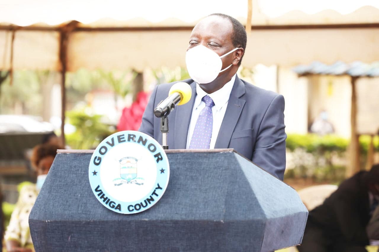 Vihiga issues Sh70m bursary to needy students
