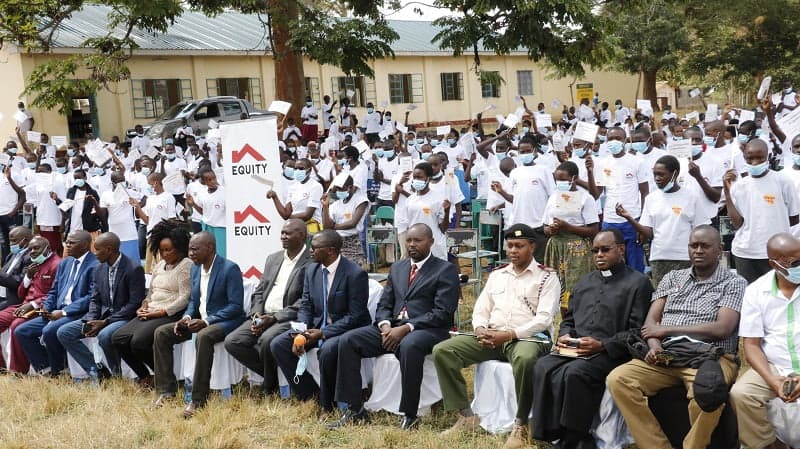 576 Form one students from Kitui receive scholarship image 1