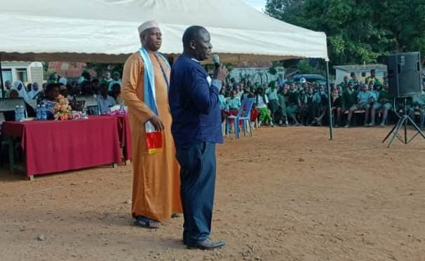 MP lauds management for smooth running of highly populated school
