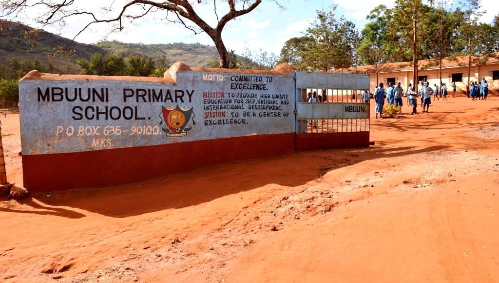 Parents withdraw pupils from school protesting transfer of teacher