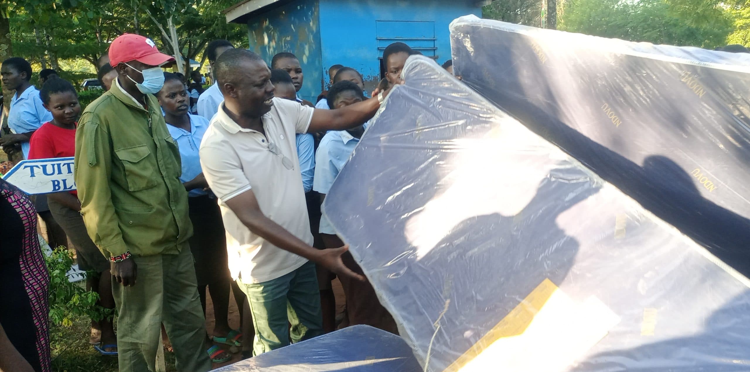 MP comes to the aid of a school after a fire ordeal