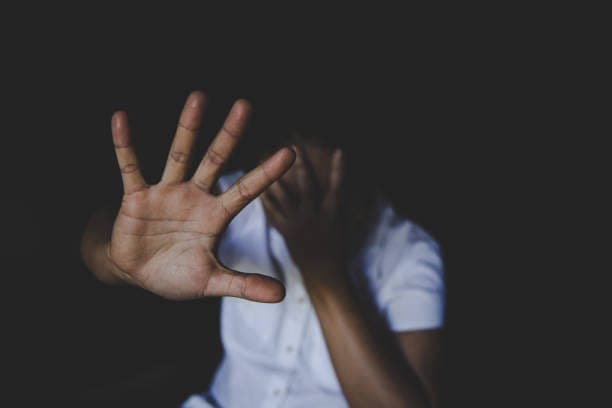 School boys hailed for saving police officer from domestic violence