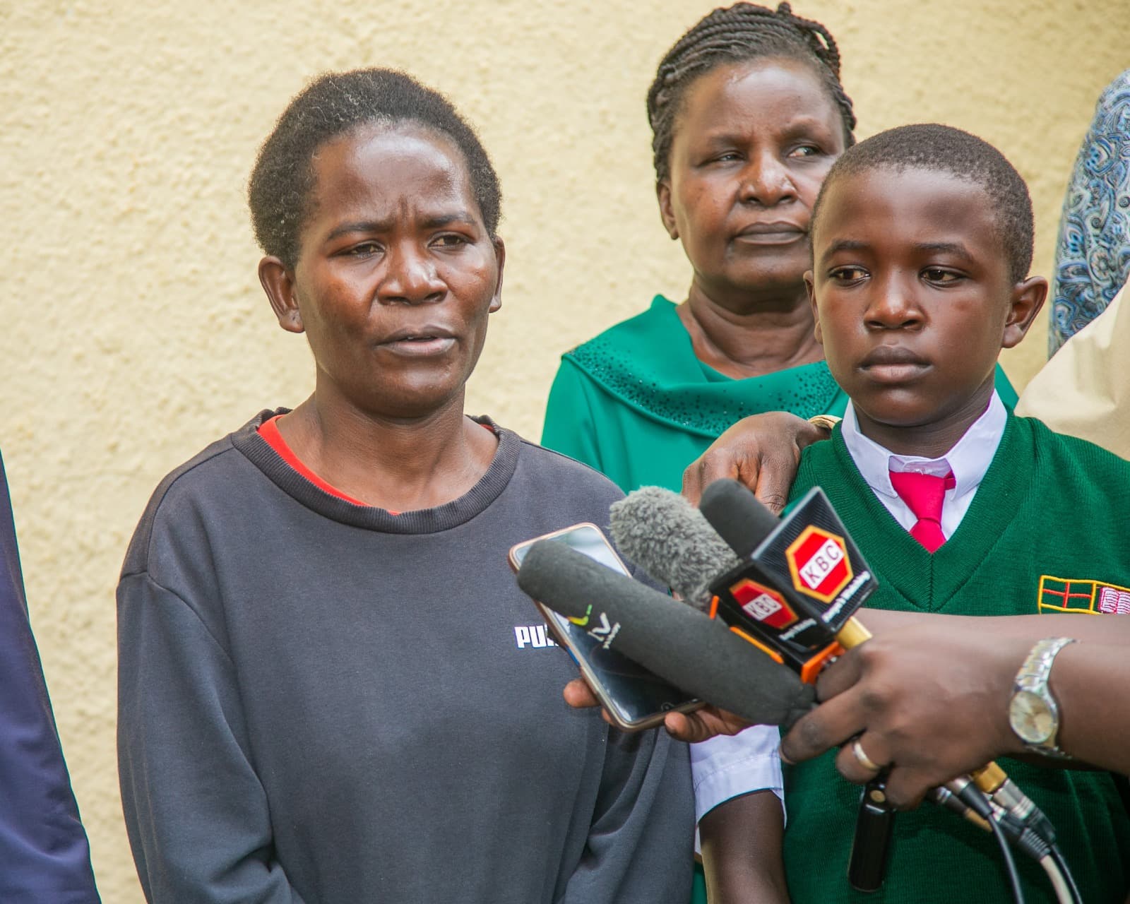 Maseno School alumni laud CS Owalo for sponsoring needy students image 1