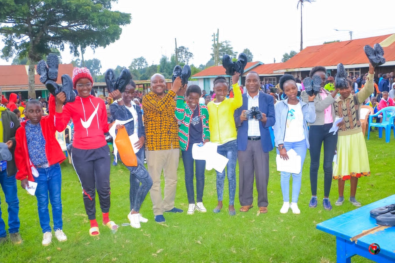 Social foundation donates school items to over 1000 Form 1 students