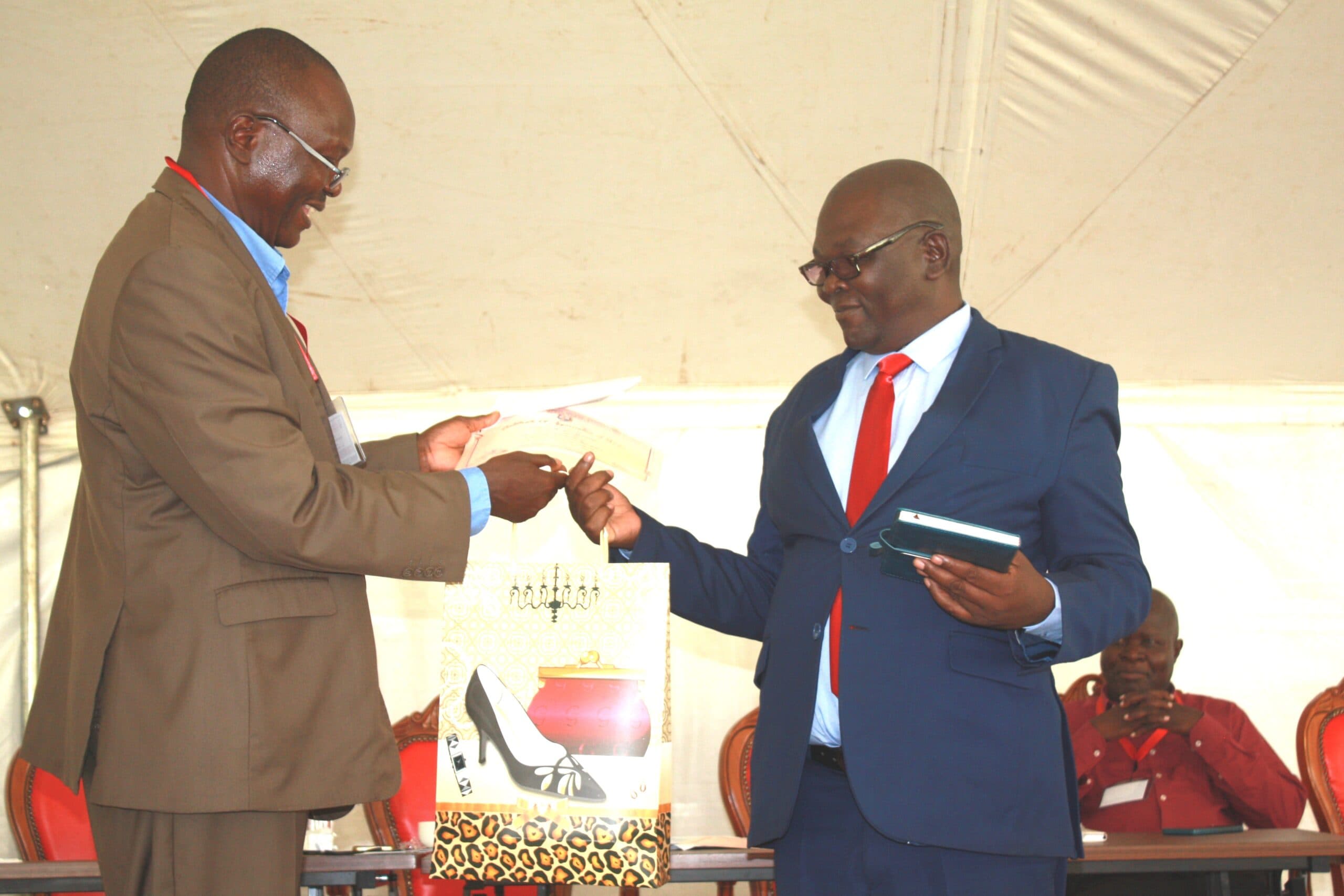 Current, former leaders of KESSHA in Siaya honoured for their exemplary service
