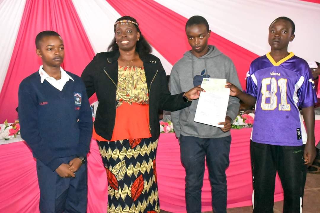 Teen mothers among beneficiaries of Ksh2M NGAAF bursary in Machakos