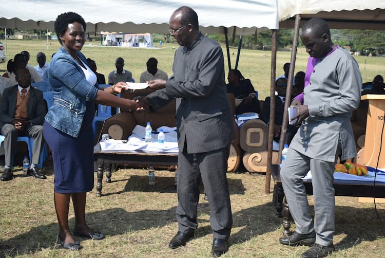Successful people asked to give back to their former schools image 1