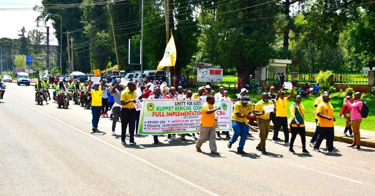 KUPPET members demonstrate in Kisumu on day one of strike