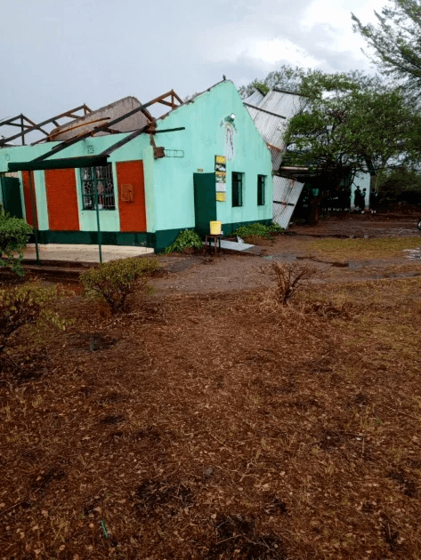 Several students injured in thunderstorm that blew away roofs in Kisumu school