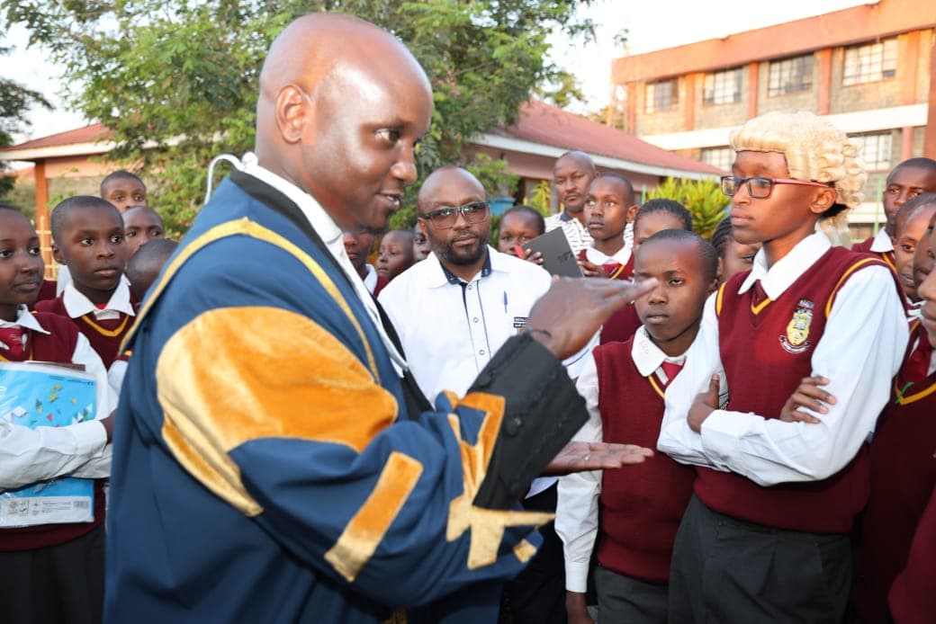 School takes its students to live proceedings in county assembly image 1