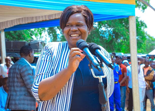 Homa Bay Governor lauds Safaricom for Ksh40 million school project
