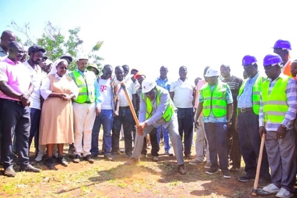 Kisumu Central residents celebrate groundbreaking for new secondary school image 1