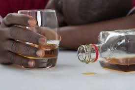 Drama as drunk, disorderly teacher thrown out of matatu in Kisii
