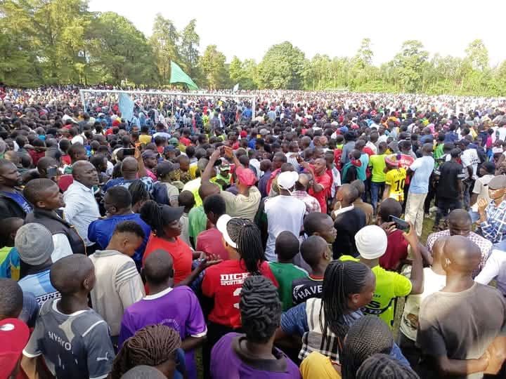 Huge fans overwhelm pitch as Kakamega North School football final match postponed