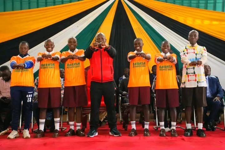 Governor Barasa flags off Kakamega county teams ahead of KSSSA regional games