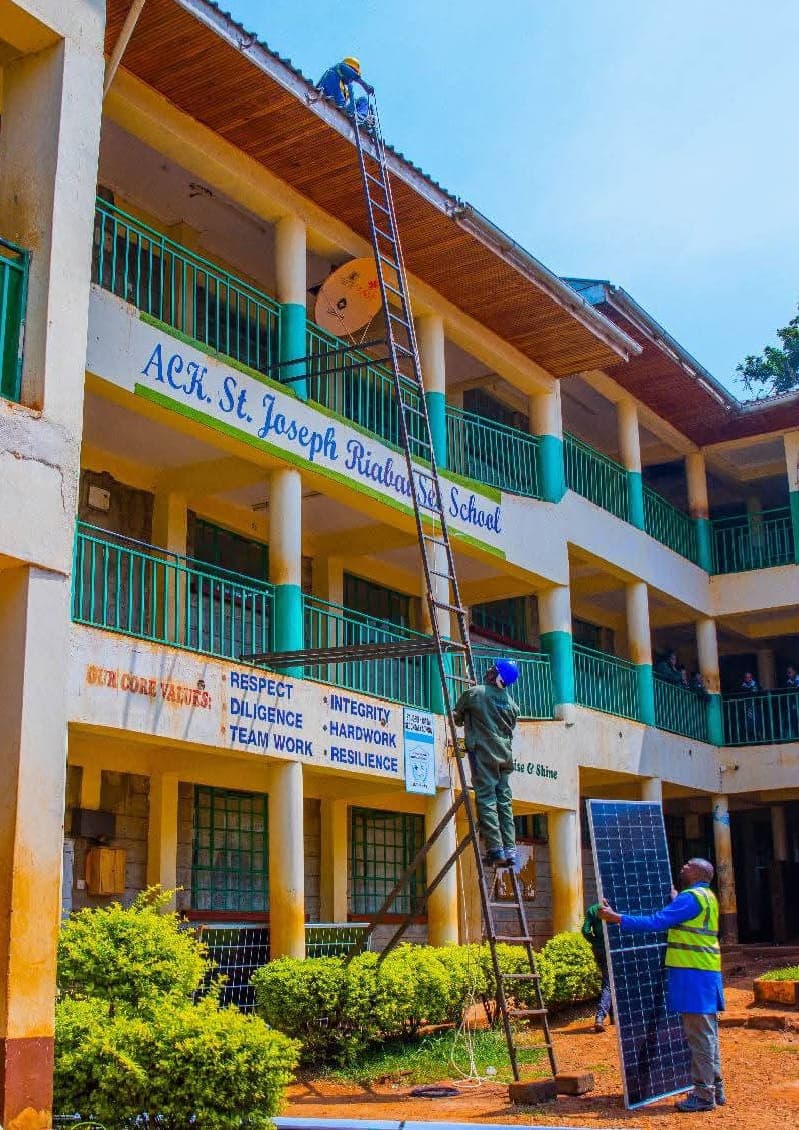 Kiambu’s Riabai Primary gets connected to solar energy to curb power outages, cost