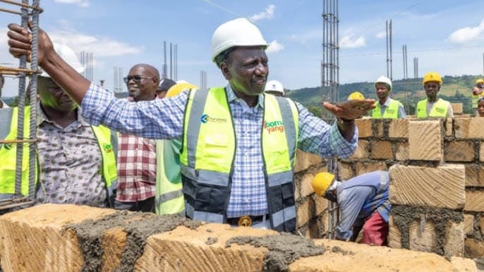 Ruto launches paid internship programme for graduates in housing sector