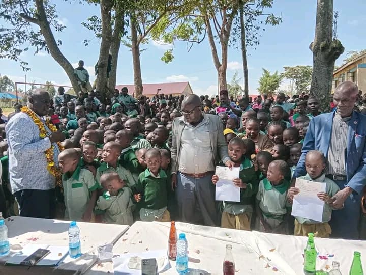 Emuhaya MP commits Ksh.1.6 Million to upgrade school infrastructures