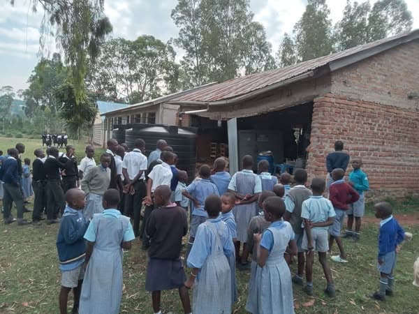 School staffroom full of teachers collapses in Homa Bay