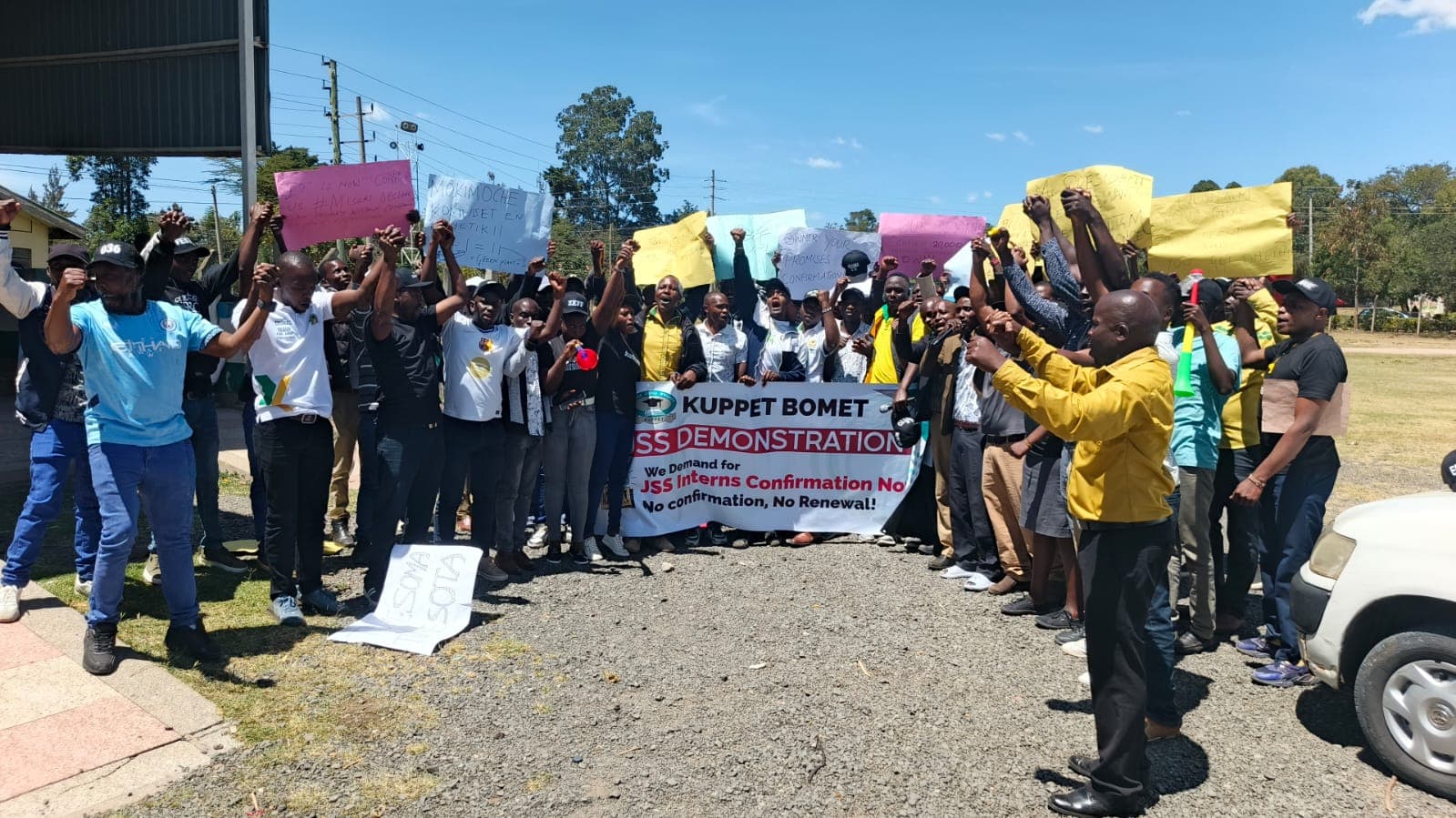 Bomet teachers stage demonstration urging Gov’t to confirm JSS interns