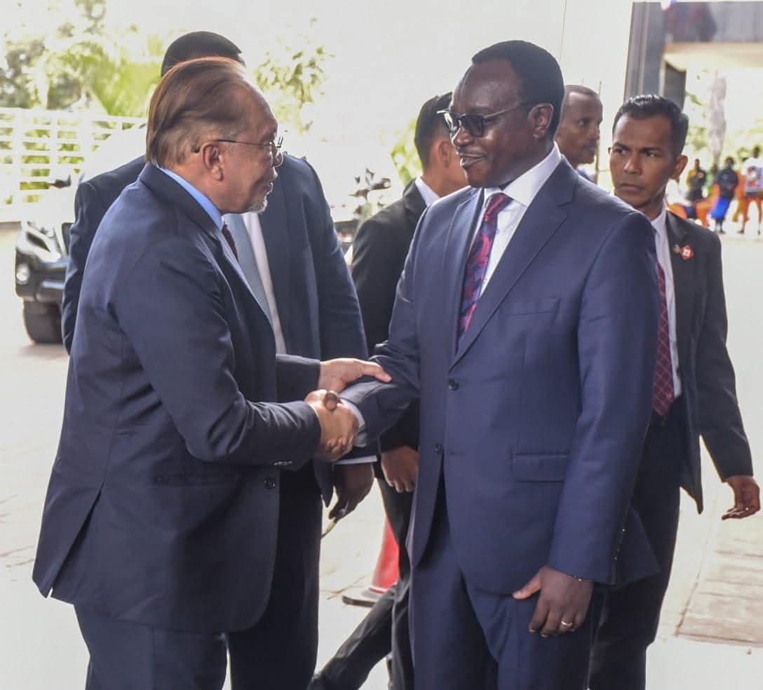 Ogamba hosts Malaysian Prime Minister for 2025 Malaysia–Africa Higher Education Forum opening