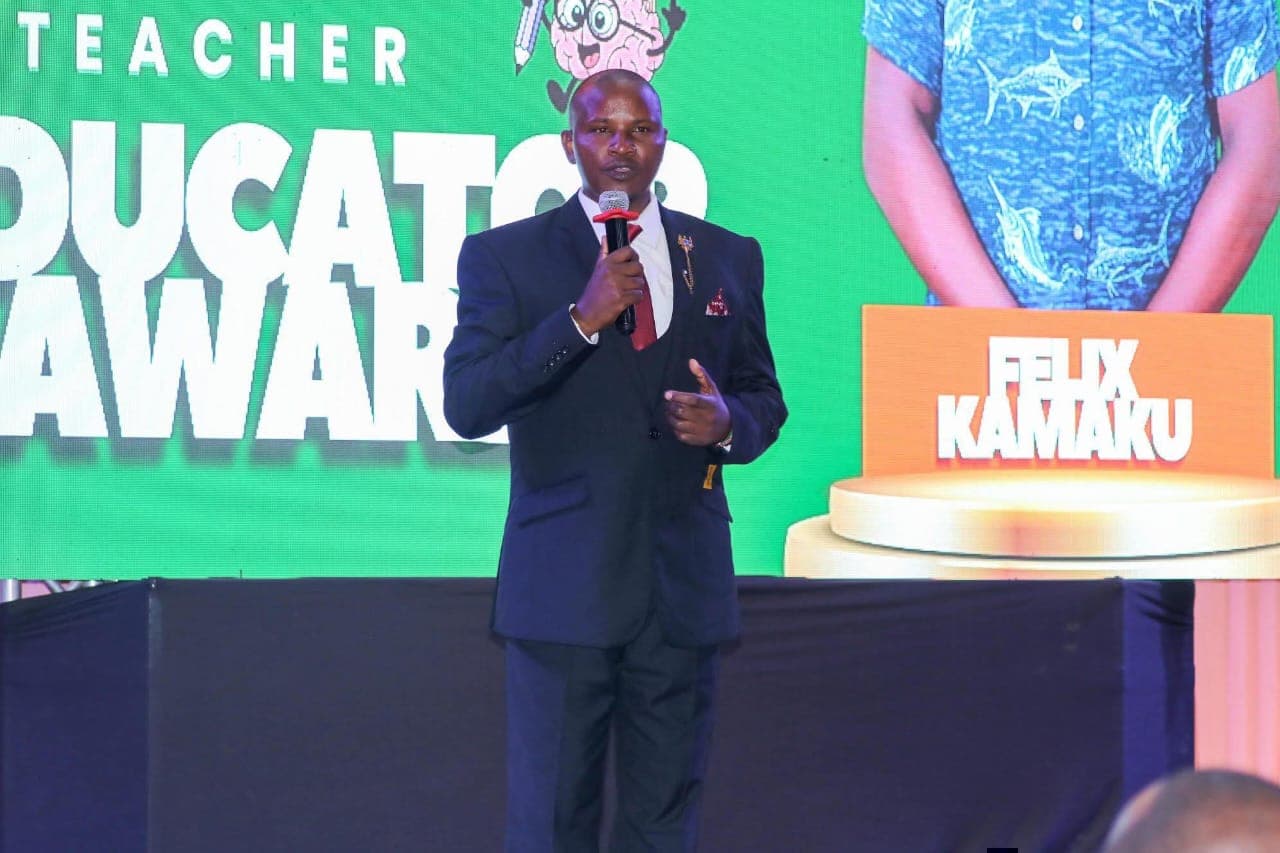Felix Kamaku wins Tufunzeni Teacher award, hailed for advancing digital teaching across Kenya