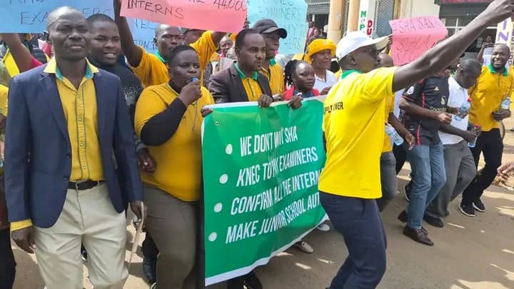 Kakamega teachers stage protest as schools reopen, issue five demands to TSC
