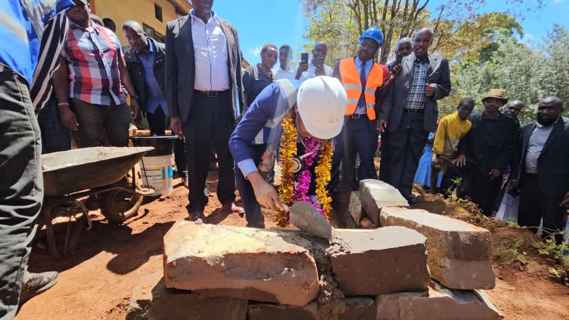 Bomachoge Borabu MP Obadiah Barongo laying foundation stone for Kemoreko PFA Comprehensive School Centre of Excellence. Photo: Enock Okong'o.