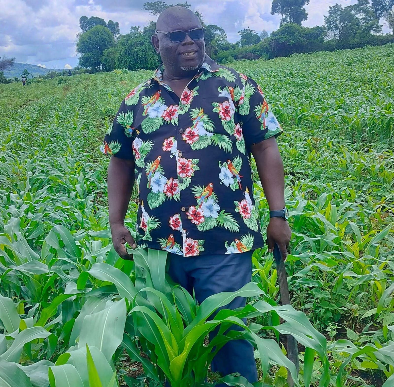 Meet Nyamira principal using local FM radio to mentor youth and promote education, Kisii culture image 2