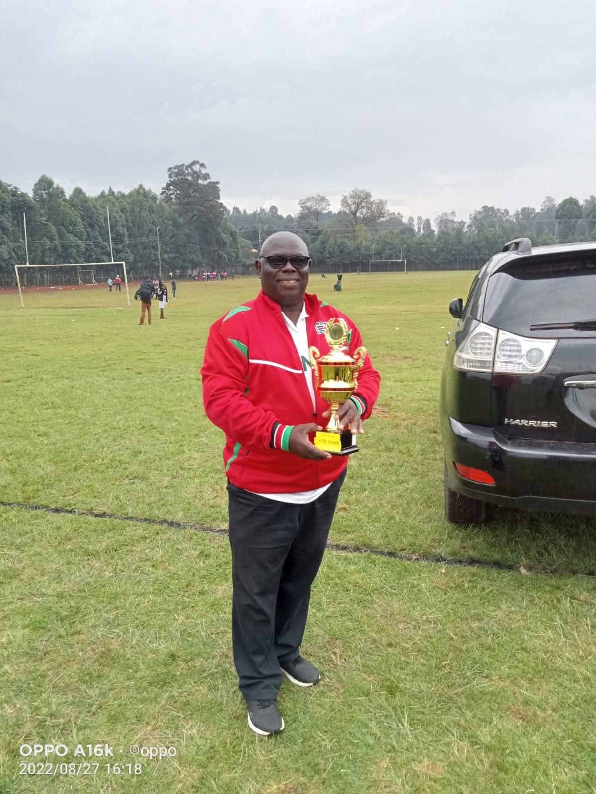 Meet Nyamira principal using local FM radio to mentor youth and promote education, Kisii culture image 1