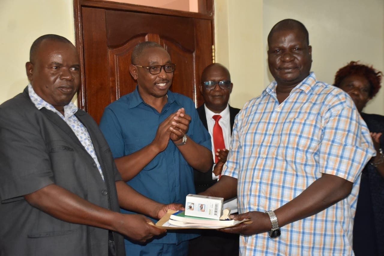 Makanda takes over as new Nyanza KESSHA chairman as Nyangwe bows out