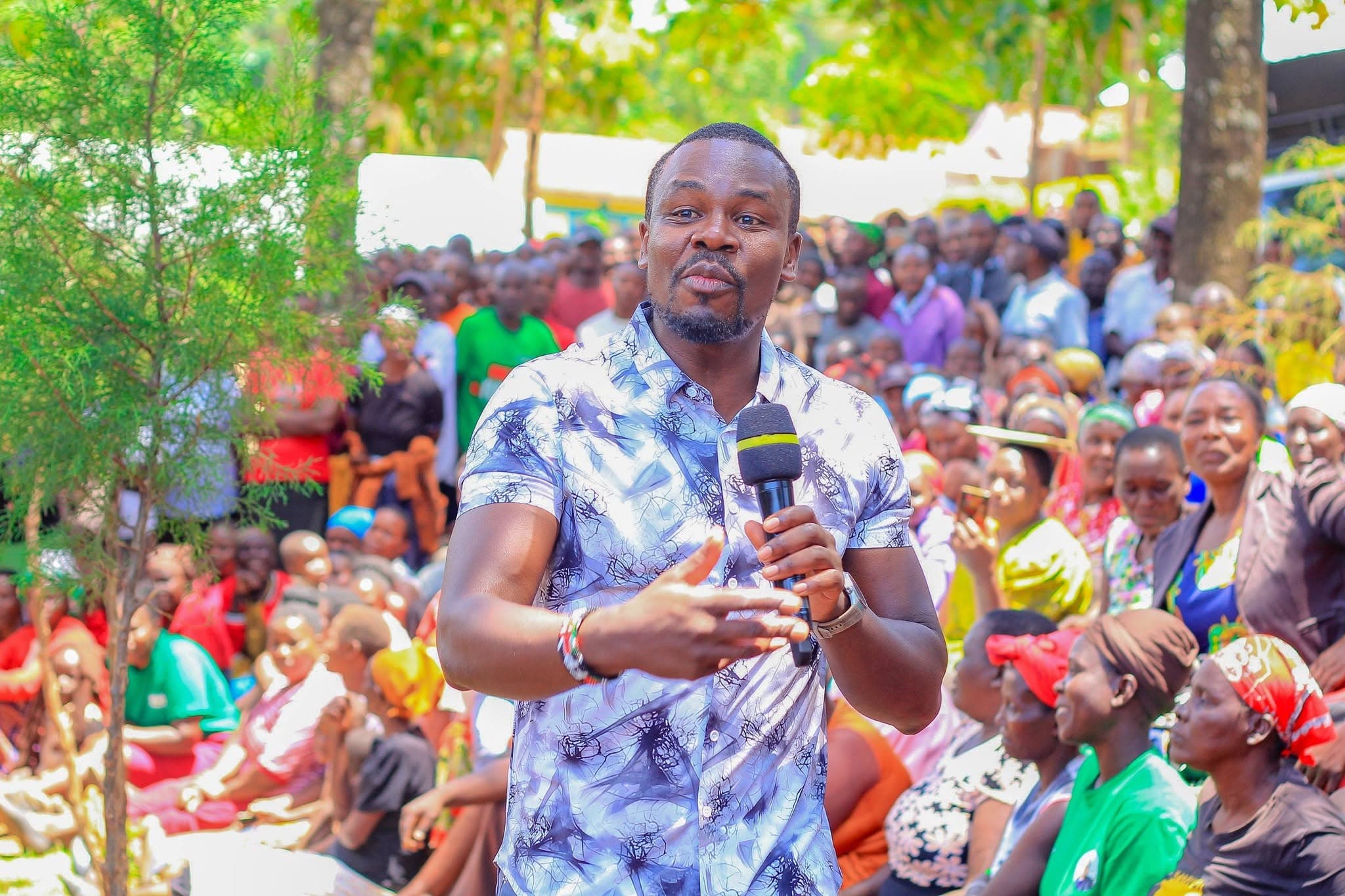 Parents laud South Mugirango MP for assisting needy students