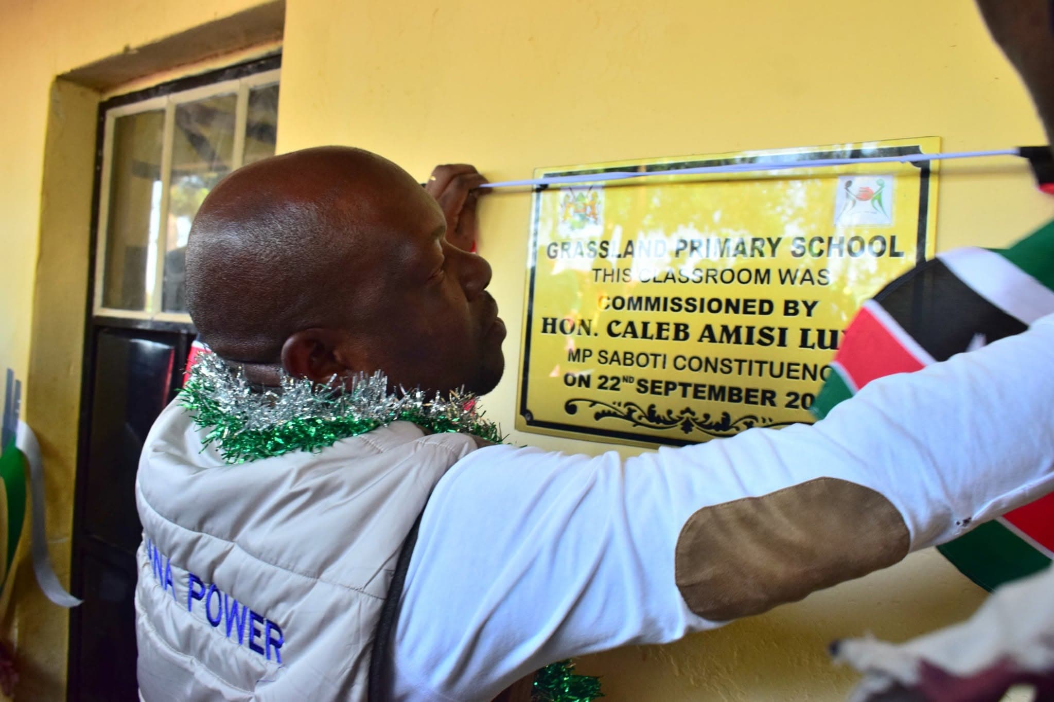 MP Amisi commissions new classrooms at Grassland Primary School