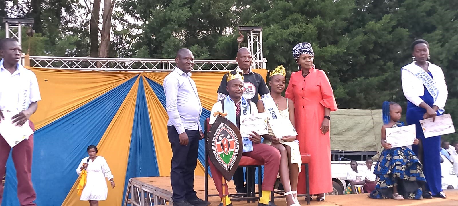 Author and aspiring Budalang’i MP Henry Indindi urges learners to nurture talents for future livelihoods
