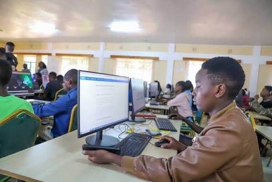 Jobless graduates seek a break in 1,000 education internships
