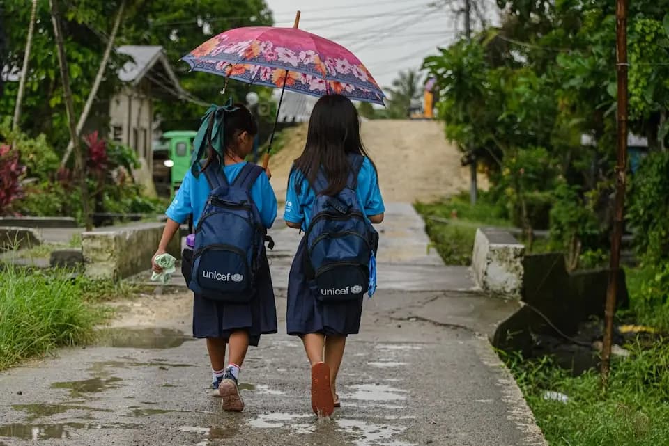 UNICEF: Climate hazards disrupted schooling for 171 million students in 2025
