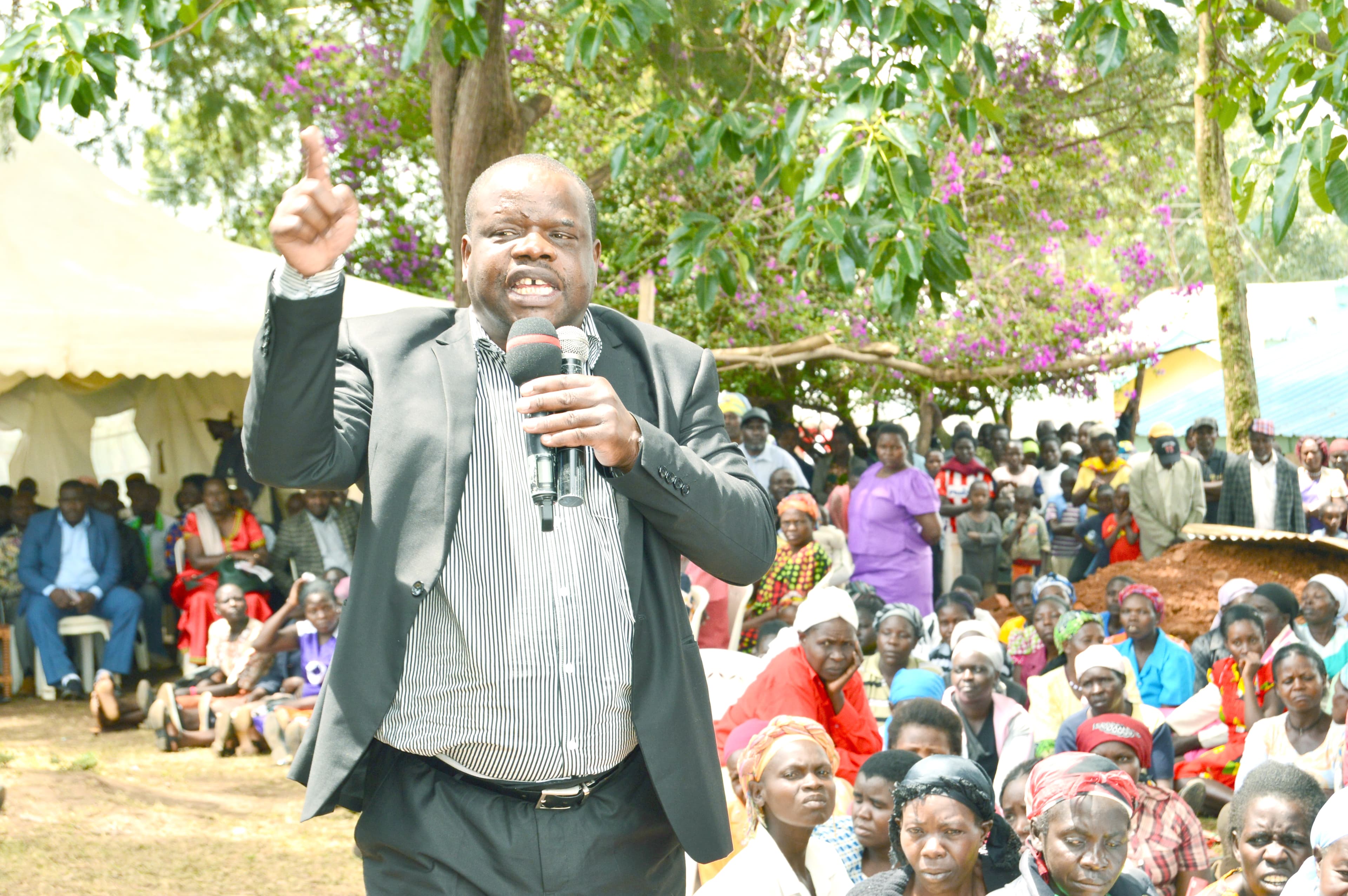 Legislator supports the scrapping of bursary funds