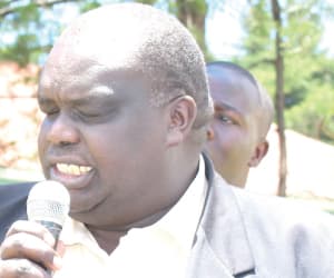 Teachers threaten strike over delocalisation