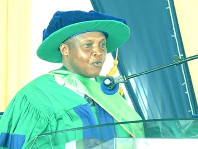Government urges striking varsity lecturers to resume classes