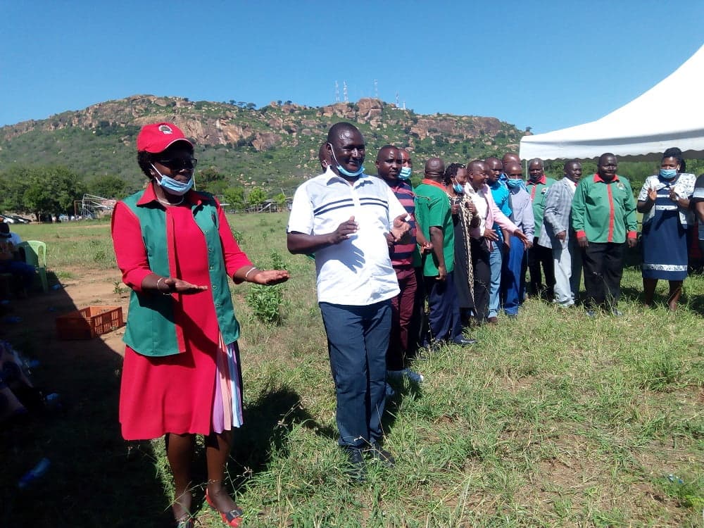 Delocalisation of teachers breaking families-KNUT
