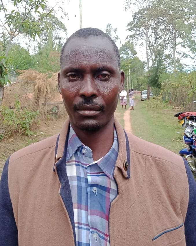 Teachers urged to take Covid-19 jab
