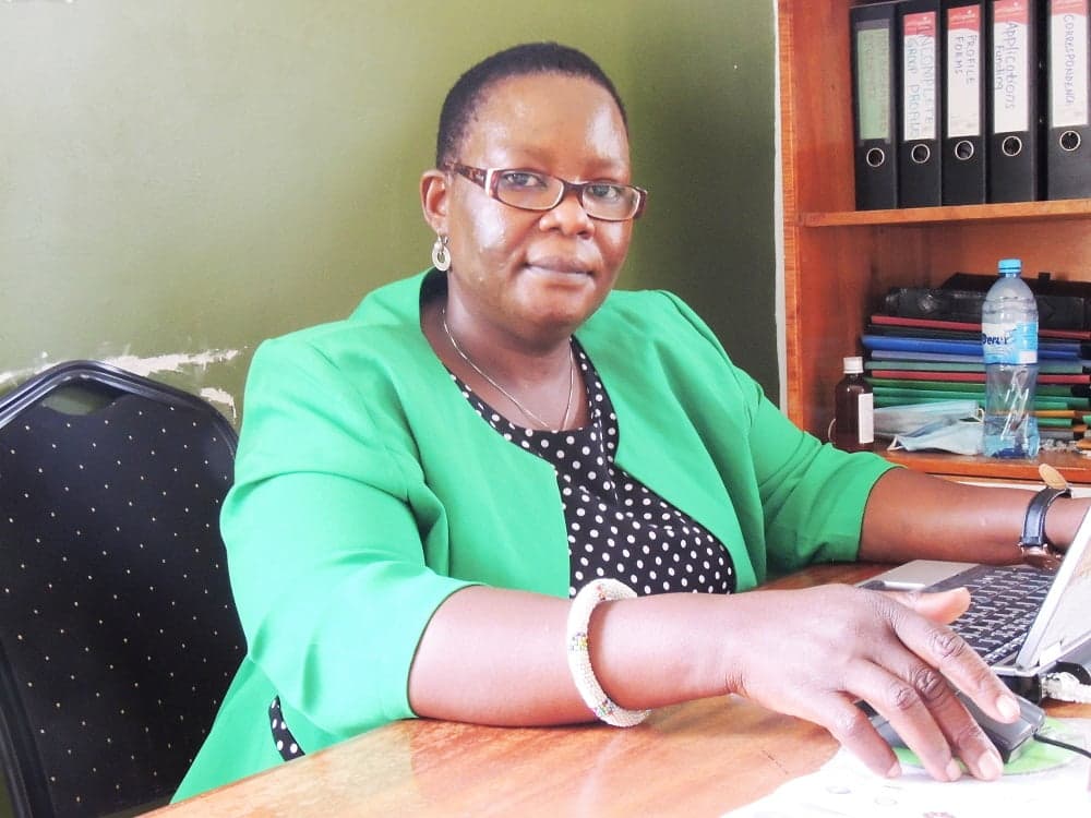 Siaya mothers sharing sanitary pads with school girls