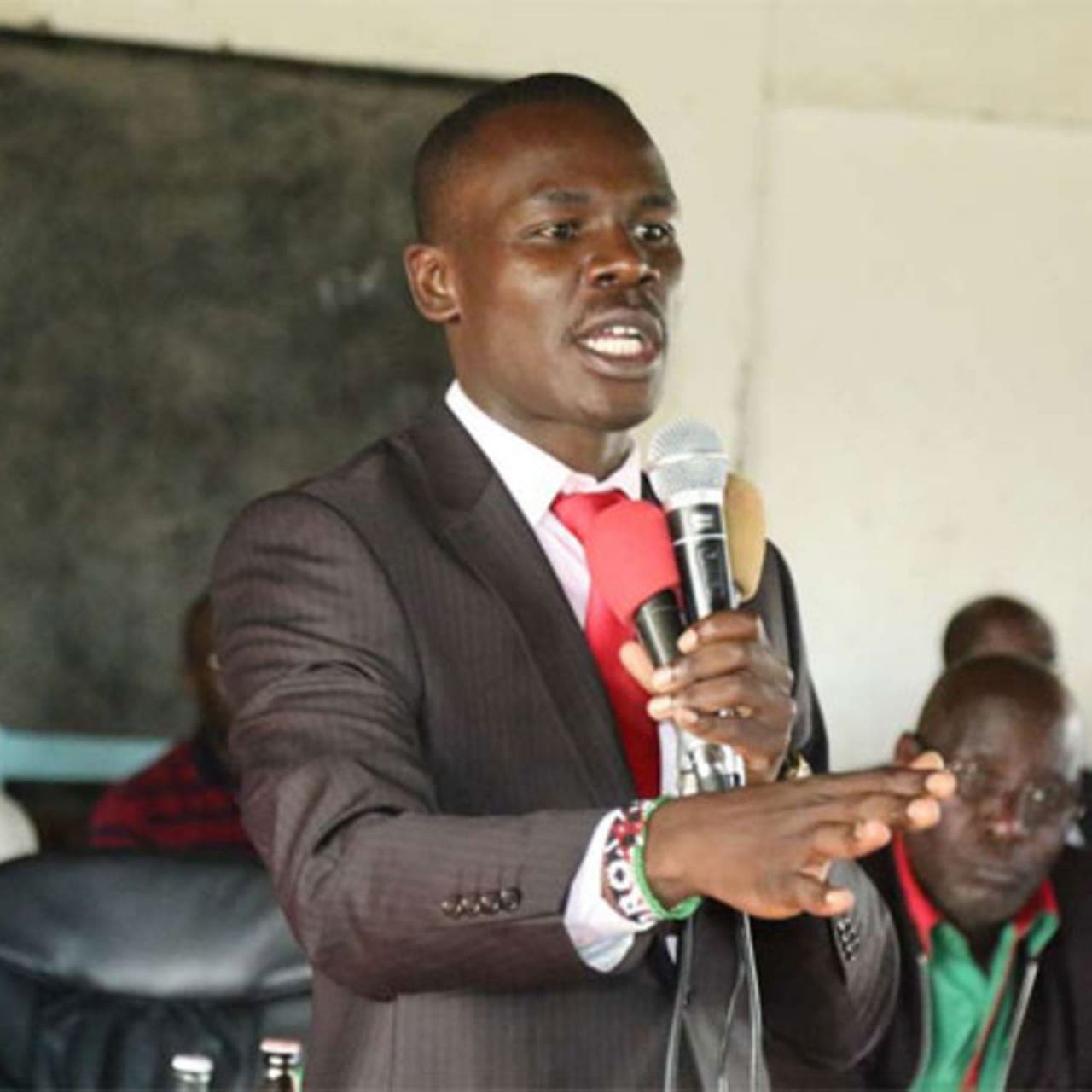 MP pledges to continue supporting education if re-elected