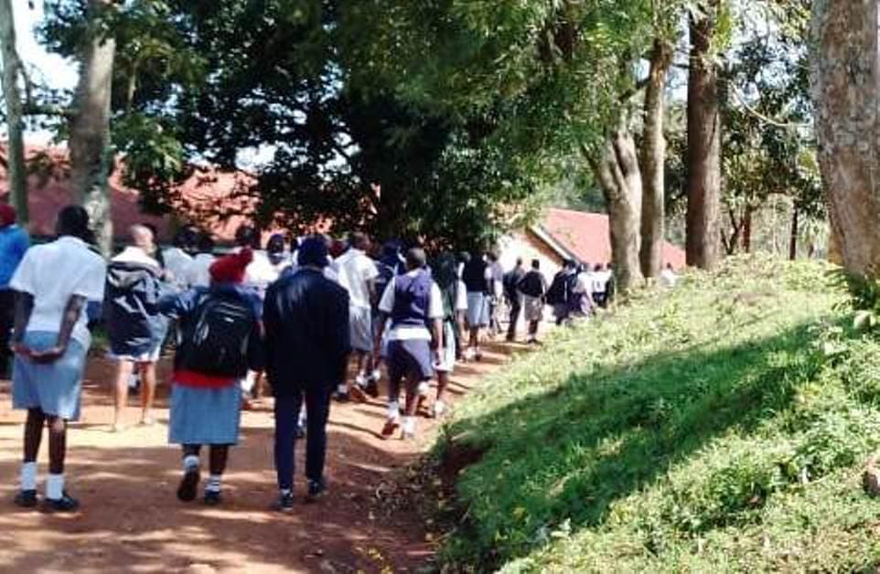 High school students go on a rampage over Principal’s high-handedness