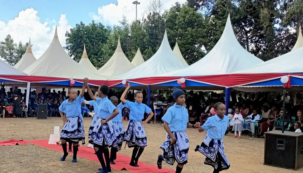 Parents urged not to neglect their children after they get to high school