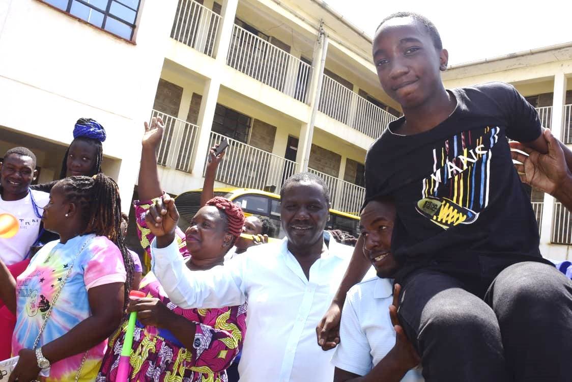 Public, private schools in Kisumu record good results in 2022 KCSE image 3