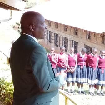 Communities told to work closely with principals, teachers