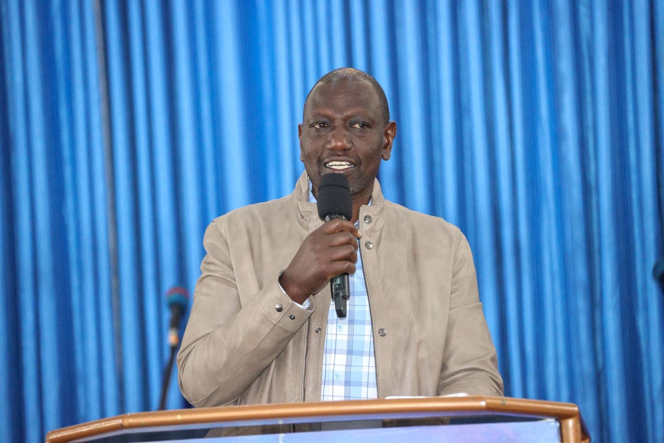 Ruto urges parents to be wary of drugs amongst children